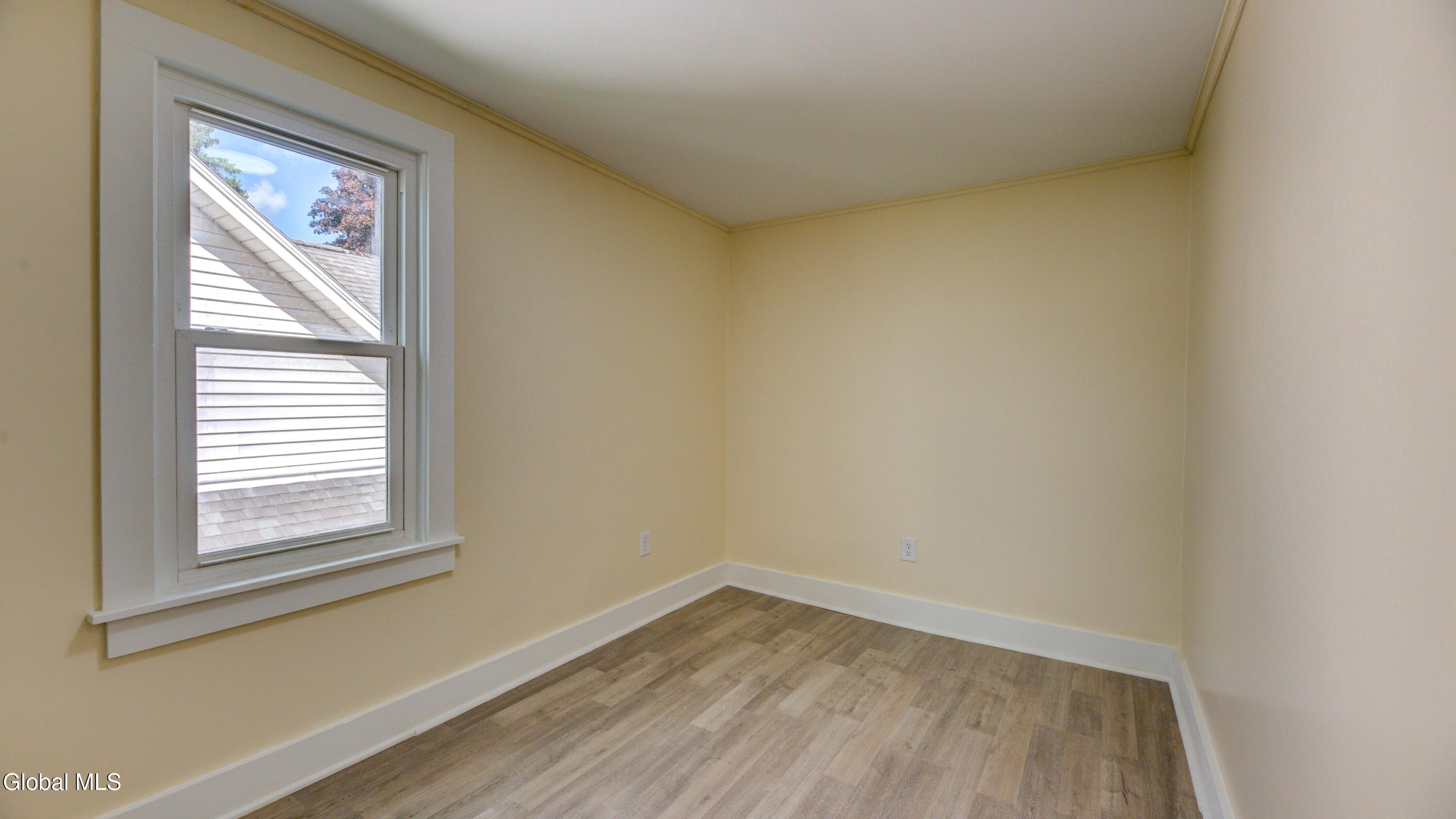 14 Crescent Avenue Amsterdam NY 12010