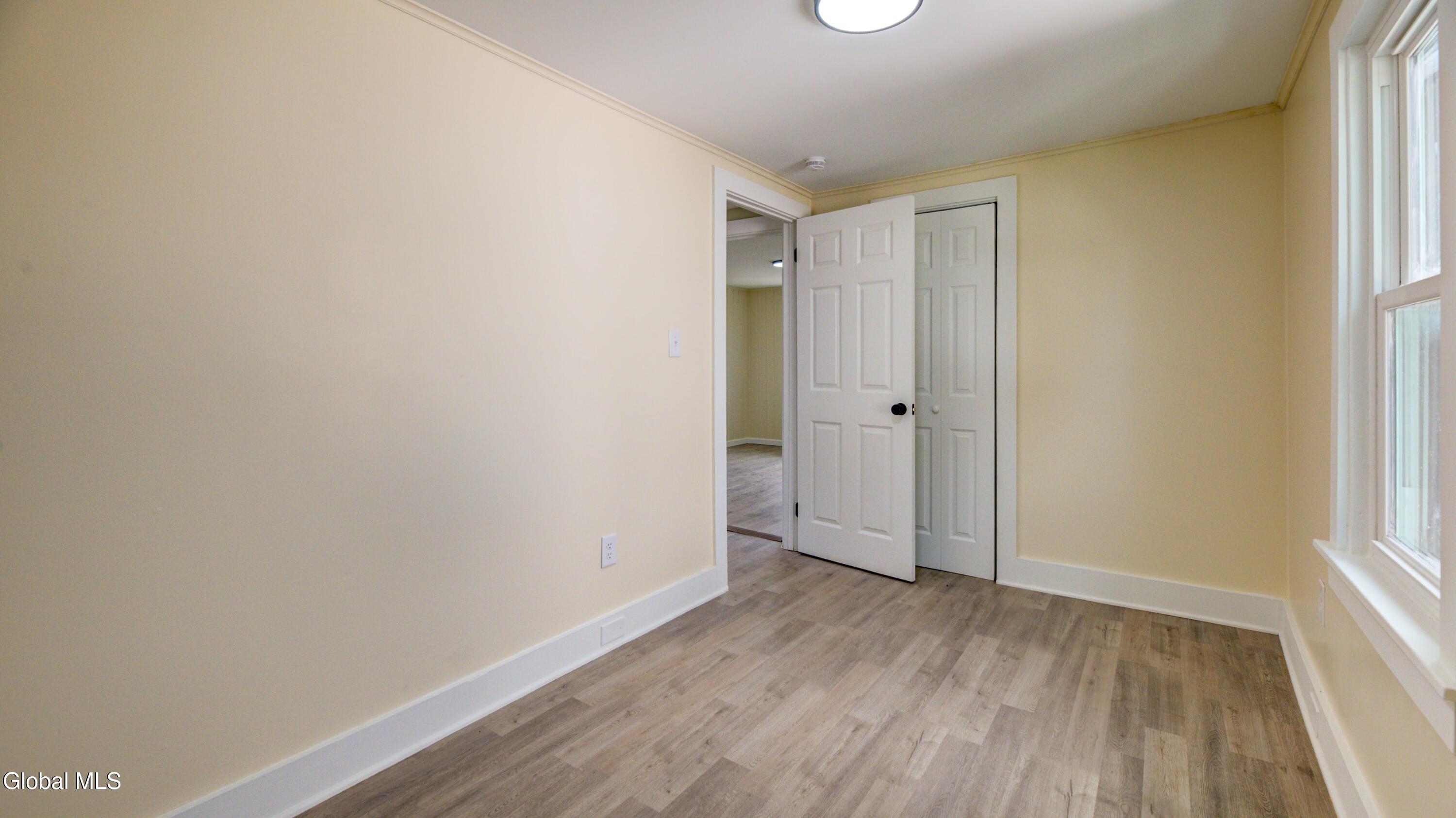 14 Crescent Avenue Amsterdam NY 12010