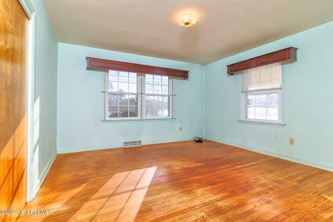 2757 Maida Lane Schenectady NY 12306