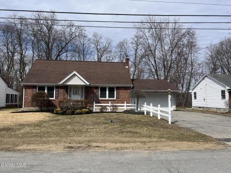 2757 Maida Lane Schenectady NY 12306