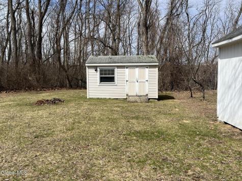2757 Maida Lane Schenectady NY 12306