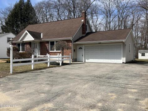2757 Maida Lane Schenectady NY 12306