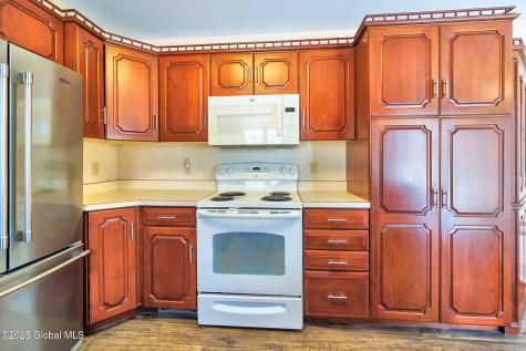 2757 Maida Lane Schenectady NY 12306