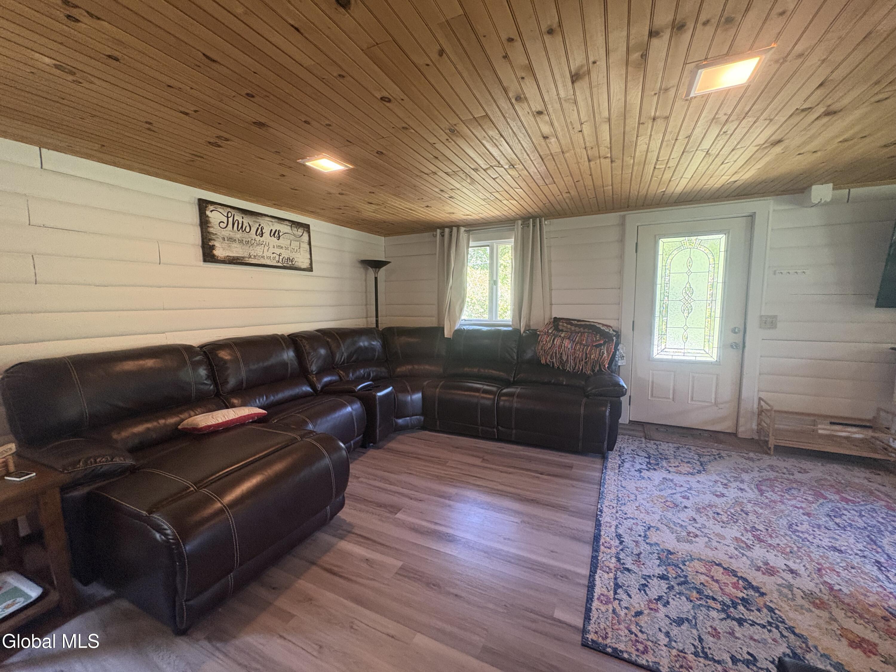 58 Wolcott Road Crown Point NY 12928