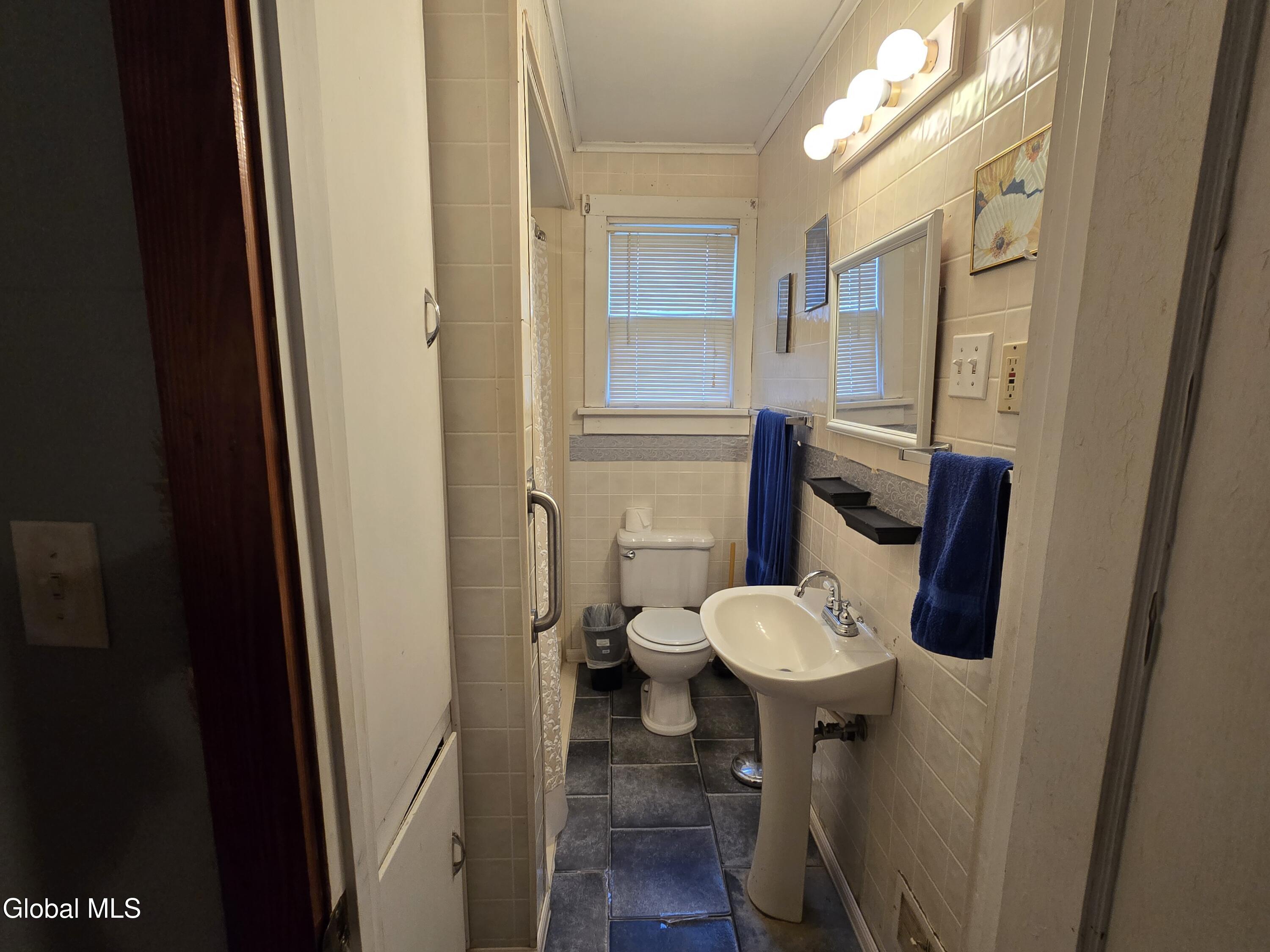 105 E 6th Avenue Johnstown NY 12095