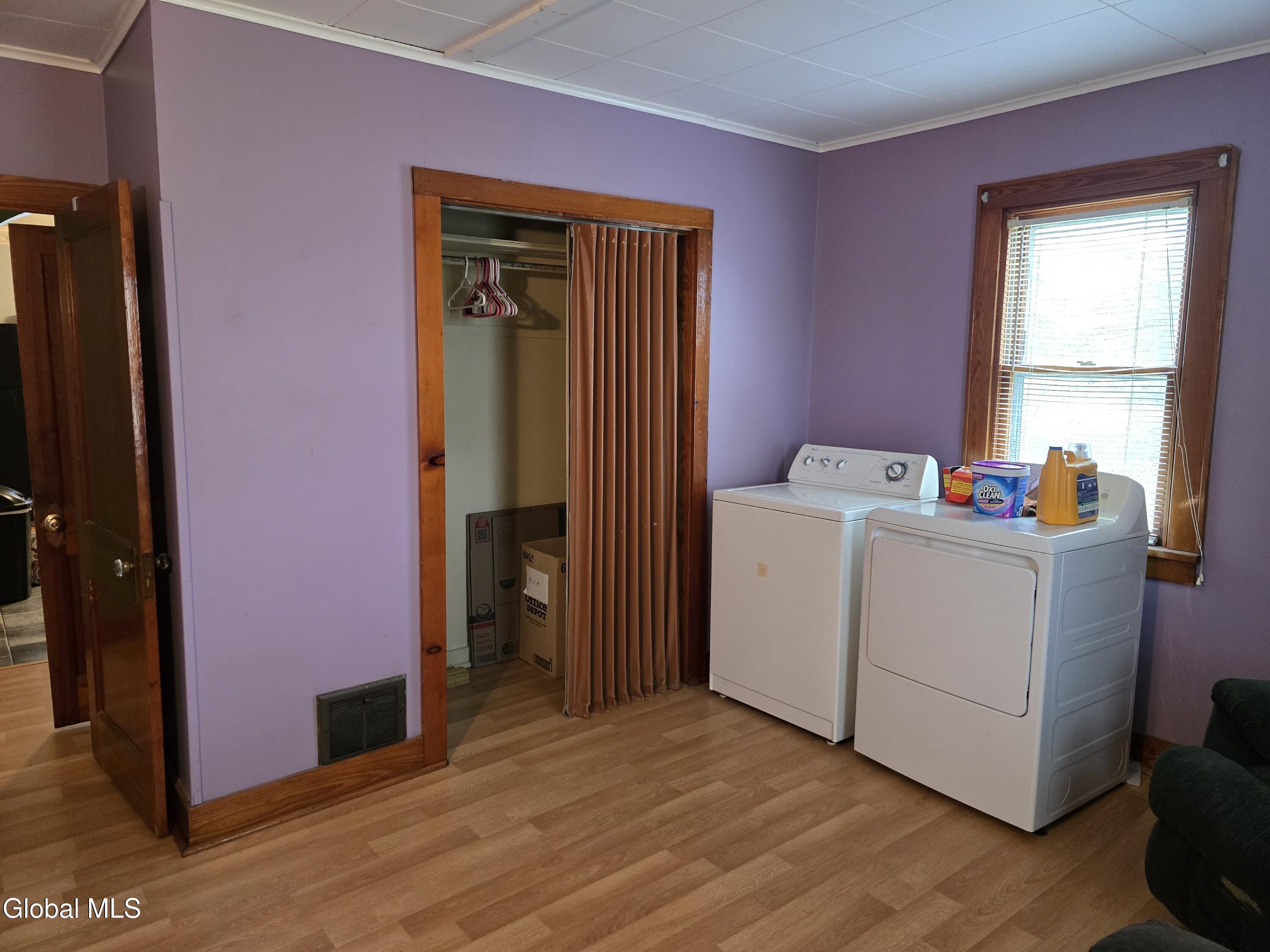 105 E 6th Avenue Johnstown NY 12095