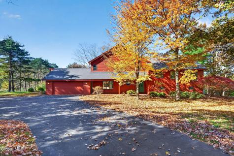 37 Crow Ridge Road Voorheesville NY 12186