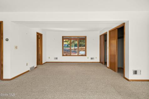 37 Crow Ridge Road Voorheesville NY 12186