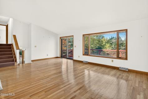 37 Crow Ridge Road Voorheesville NY 12186