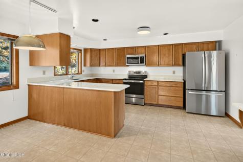 37 Crow Ridge Road Voorheesville NY 12186