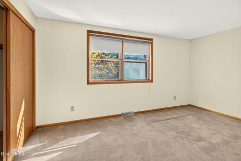 37 Crow Ridge Road Voorheesville NY 12186