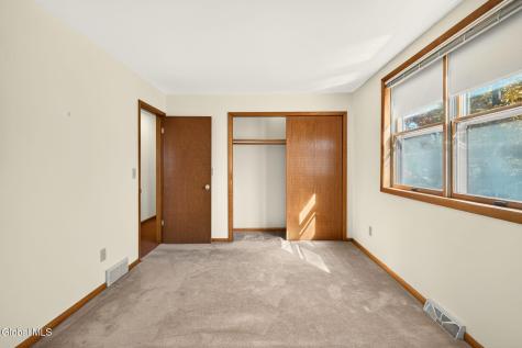 37 Crow Ridge Road Voorheesville NY 12186