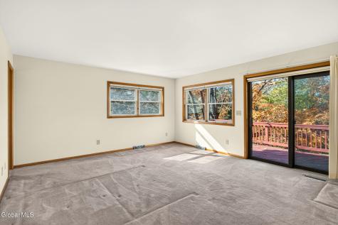 37 Crow Ridge Road Voorheesville NY 12186
