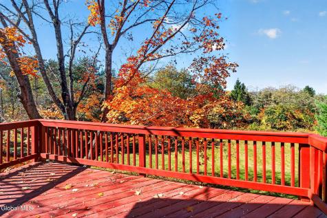37 Crow Ridge Road Voorheesville NY 12186
