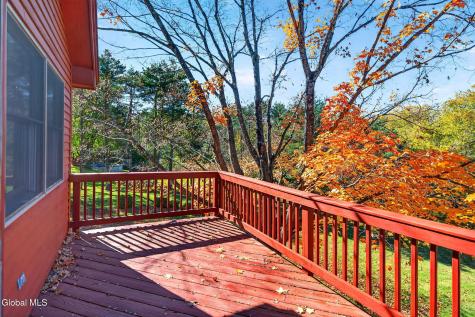 37 Crow Ridge Road Voorheesville NY 12186