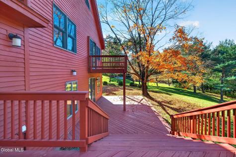 37 Crow Ridge Road Voorheesville NY 12186