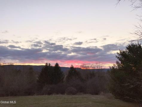 37 Crow Ridge Road Voorheesville NY 12186