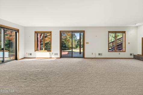 37 Crow Ridge Road Voorheesville NY 12186