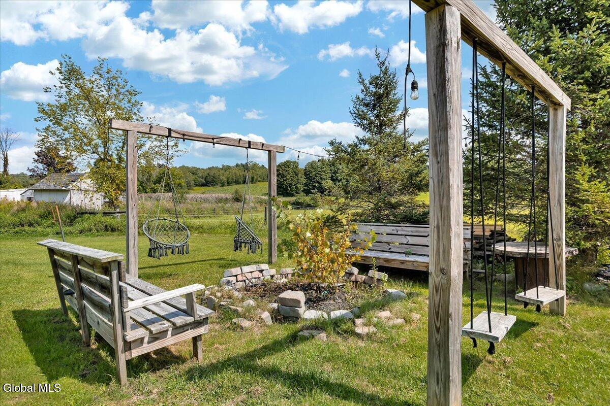 111 Orchard Lane West Sand Lake NY 12196