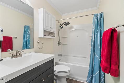 2 Cary Street Ravena NY 12143