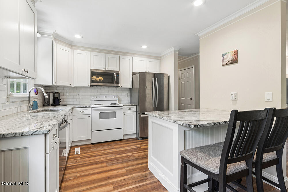 2 Cary Street Ravena NY 12143