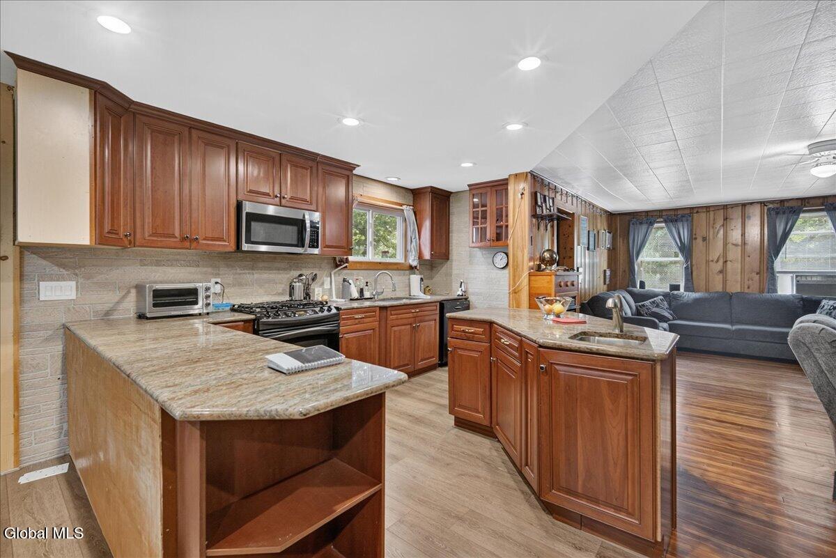 9 Hollister Road Corinth NY 12822