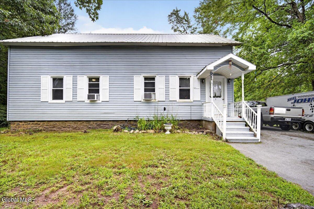 9 Hollister Road Corinth NY 12822