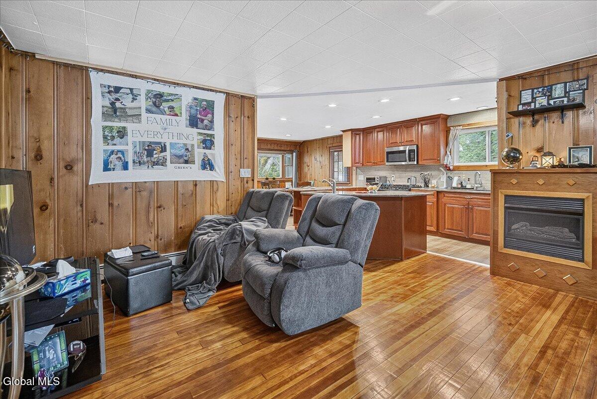 9 Hollister Road Corinth NY 12822