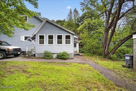 9 Hollister Road Corinth NY 12822