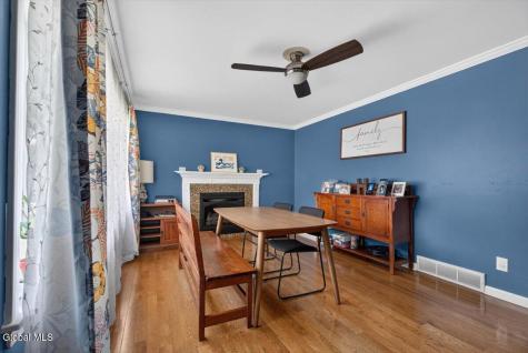 8 Helen Court Glenville NY 12302