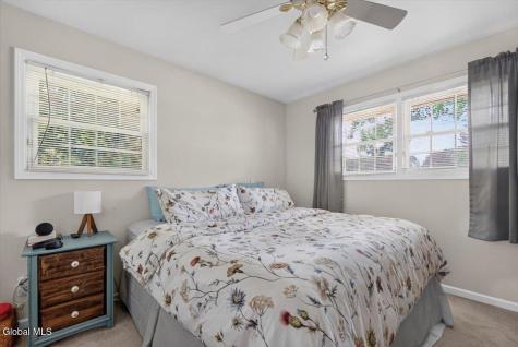 8 Helen Court Glenville NY 12302