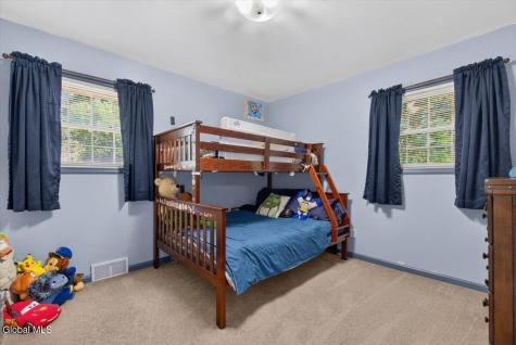 8 Helen Court Glenville NY 12302