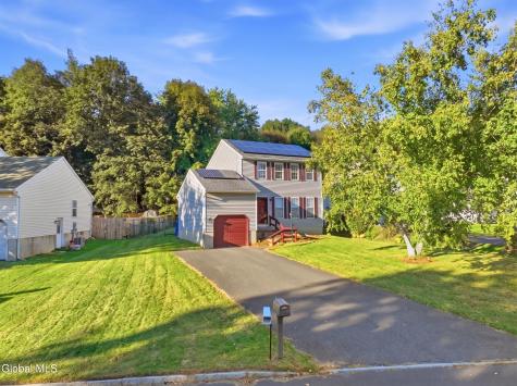 27 Wynantskill Way Troy NY 12180