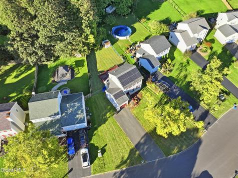 27 Wynantskill Way Troy NY 12180