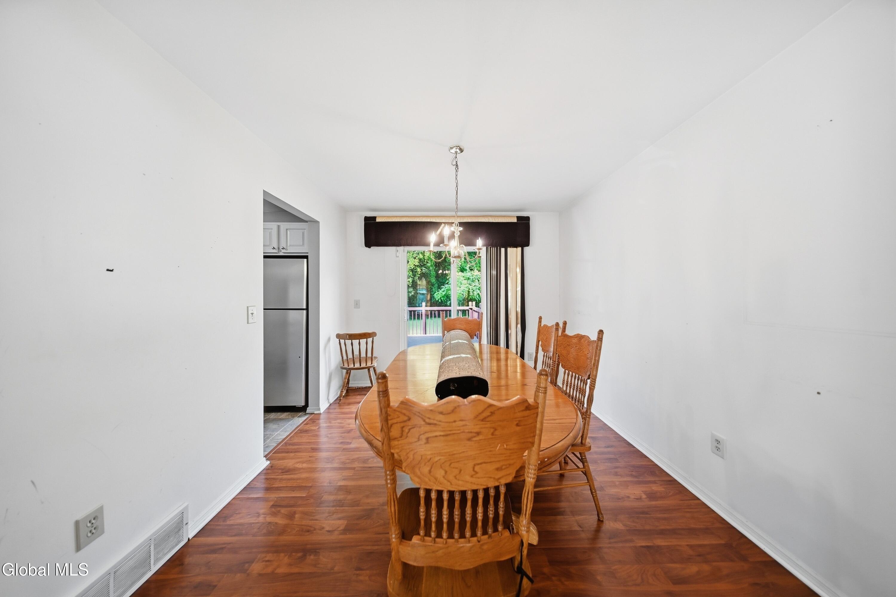 27 Wynantskill Way Troy NY 12180