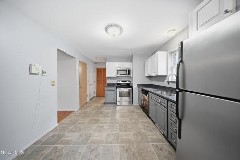 27 Wynantskill Way Troy NY 12180