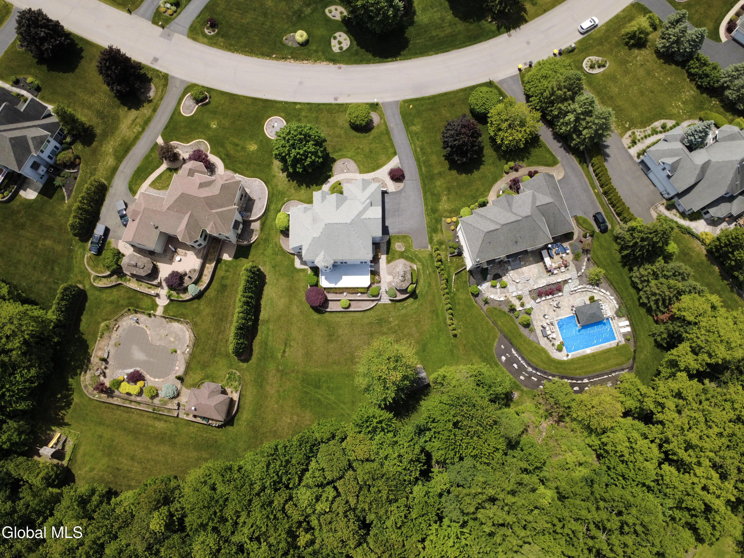 13 Devonshire Way Halfmoon NY 12065