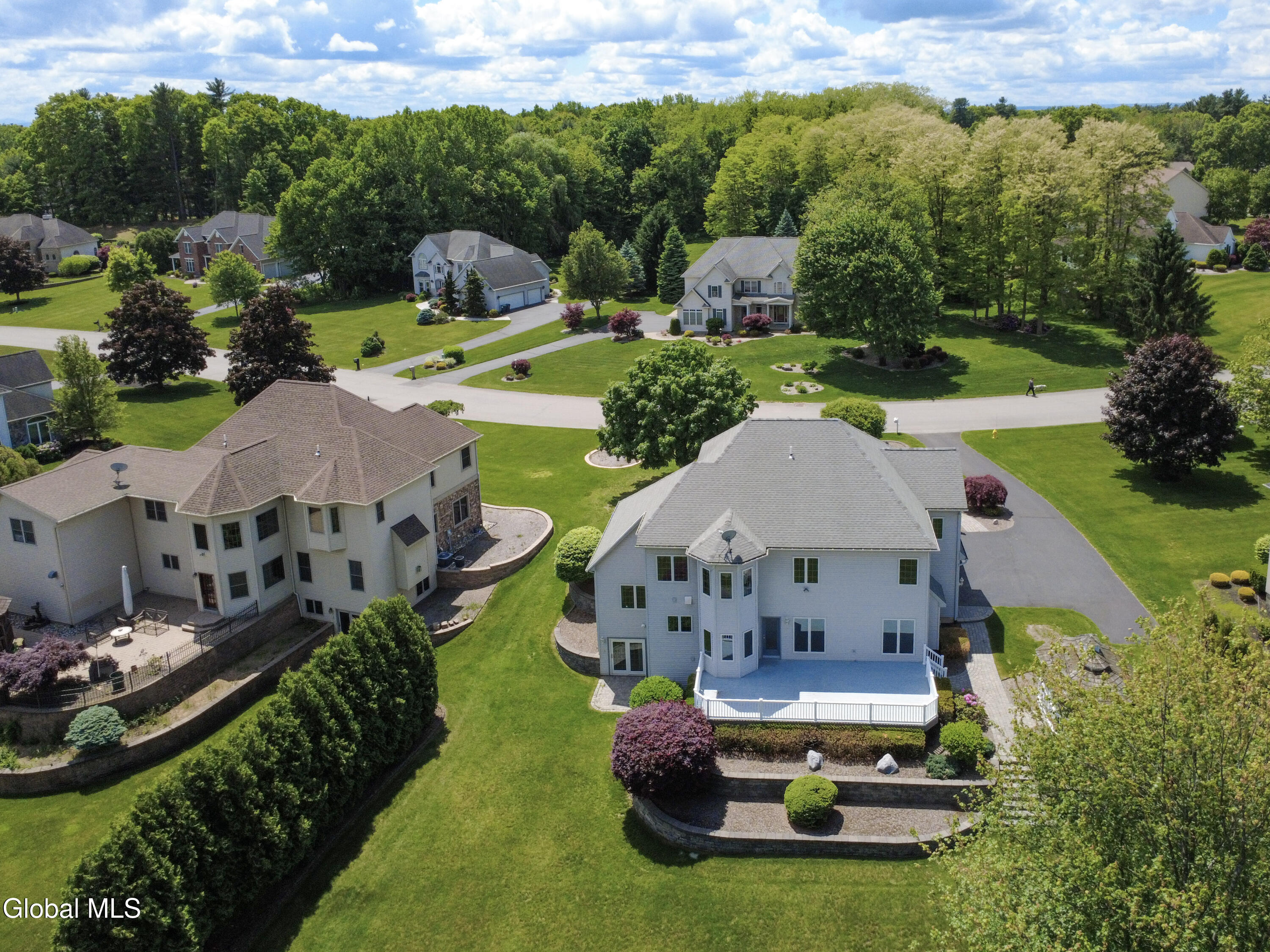 13 Devonshire Way Halfmoon NY 12065
