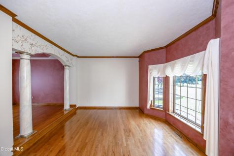 13 Devonshire Way Halfmoon NY 12065