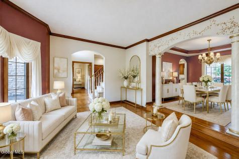 13 Devonshire Way Halfmoon NY 12065