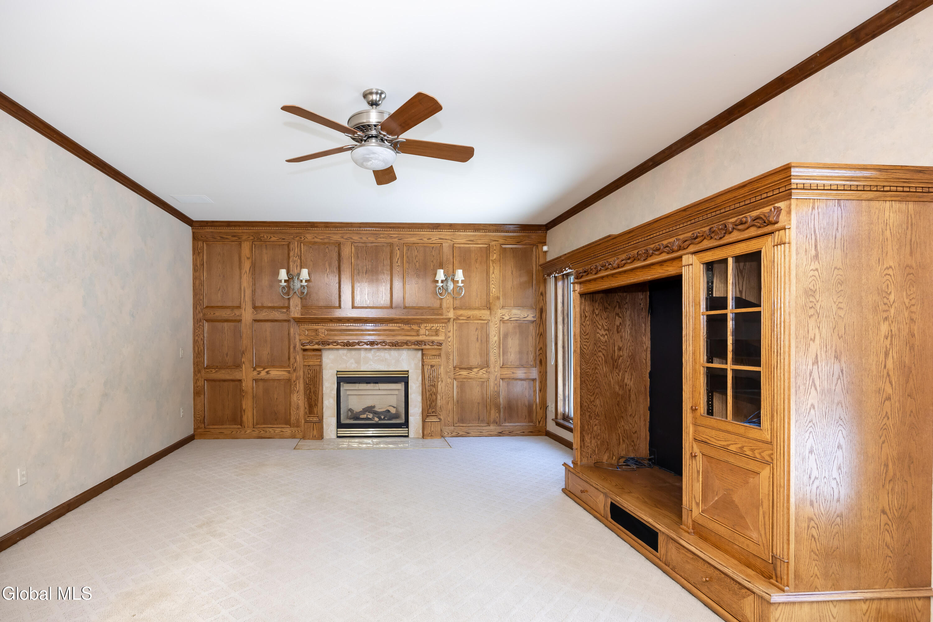 13 Devonshire Way Halfmoon NY 12065