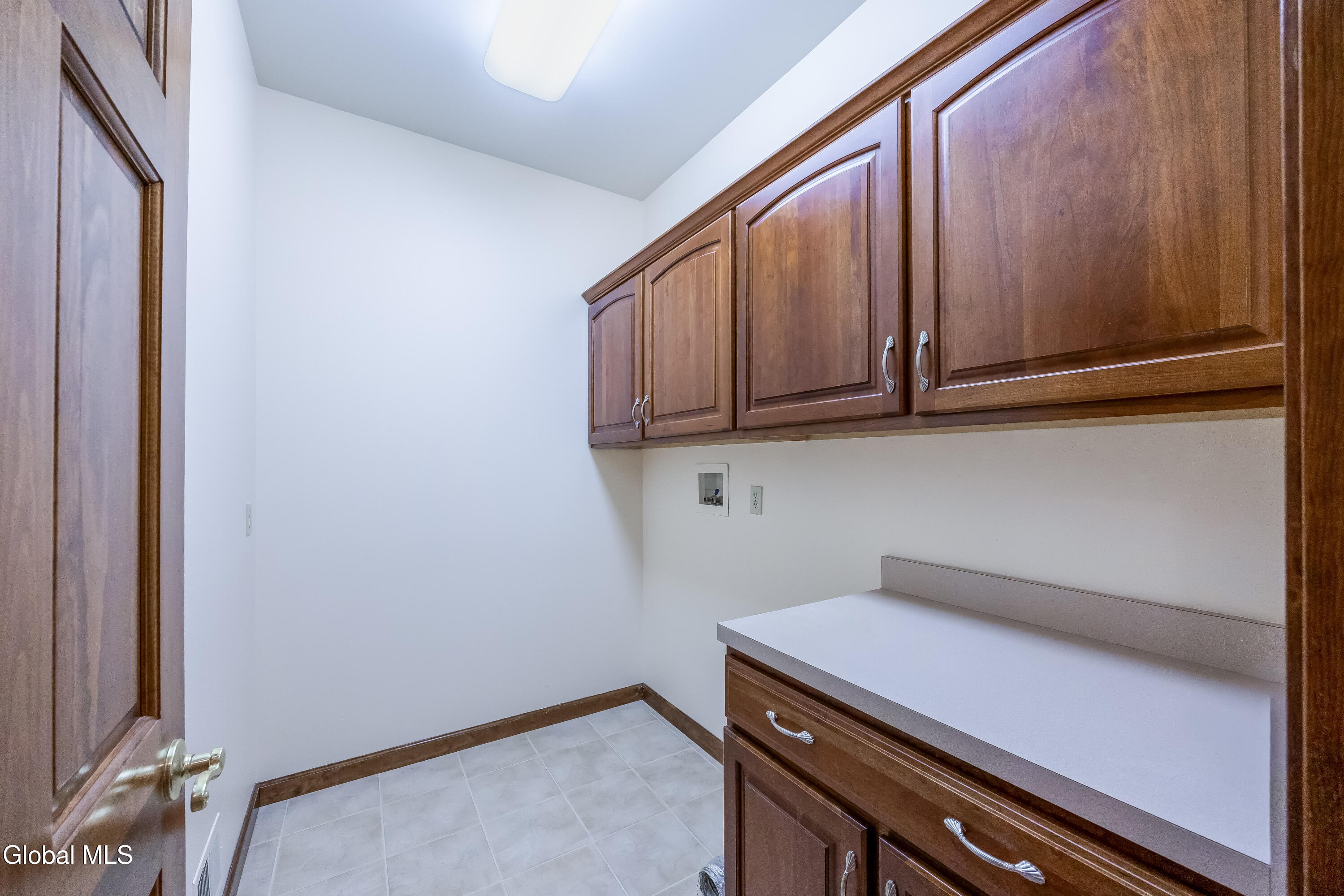 13 Devonshire Way Halfmoon NY 12065