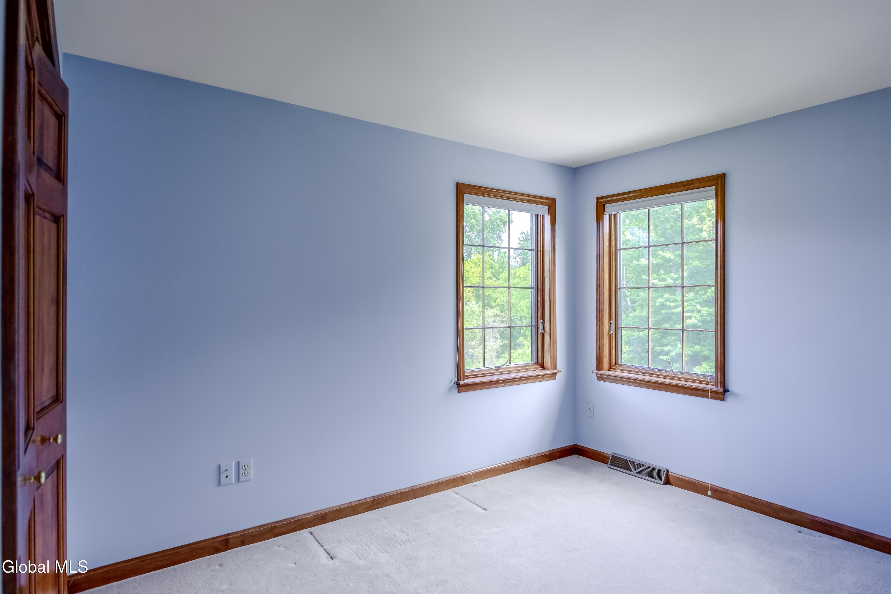 13 Devonshire Way Halfmoon NY 12065