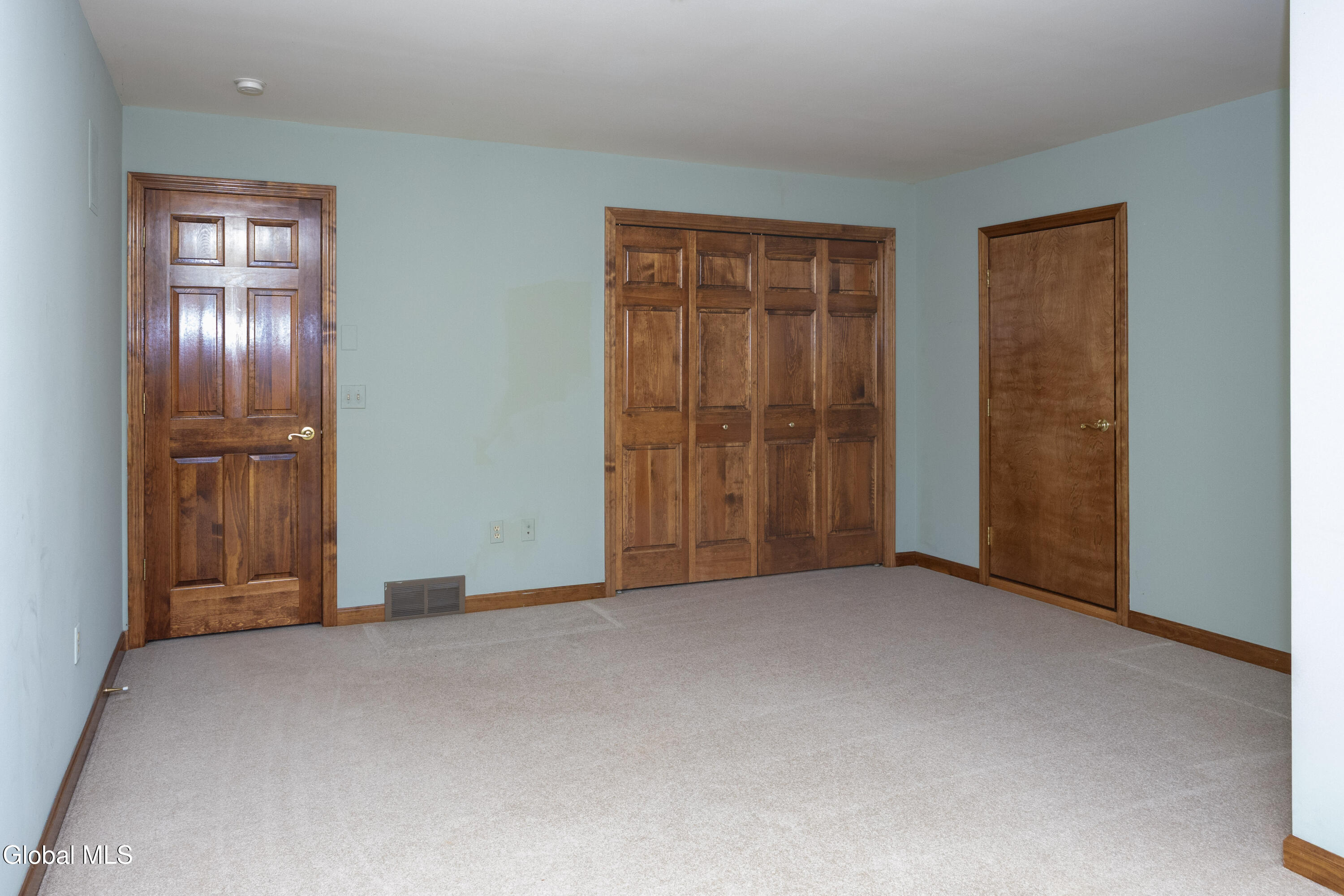 13 Devonshire Way Halfmoon NY 12065