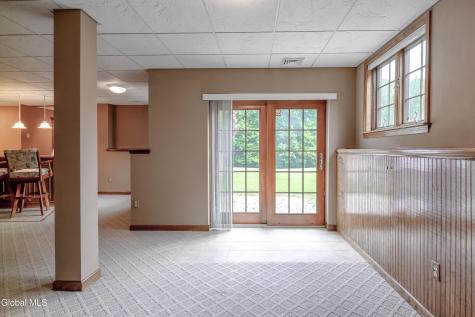 13 Devonshire Way Halfmoon NY 12065