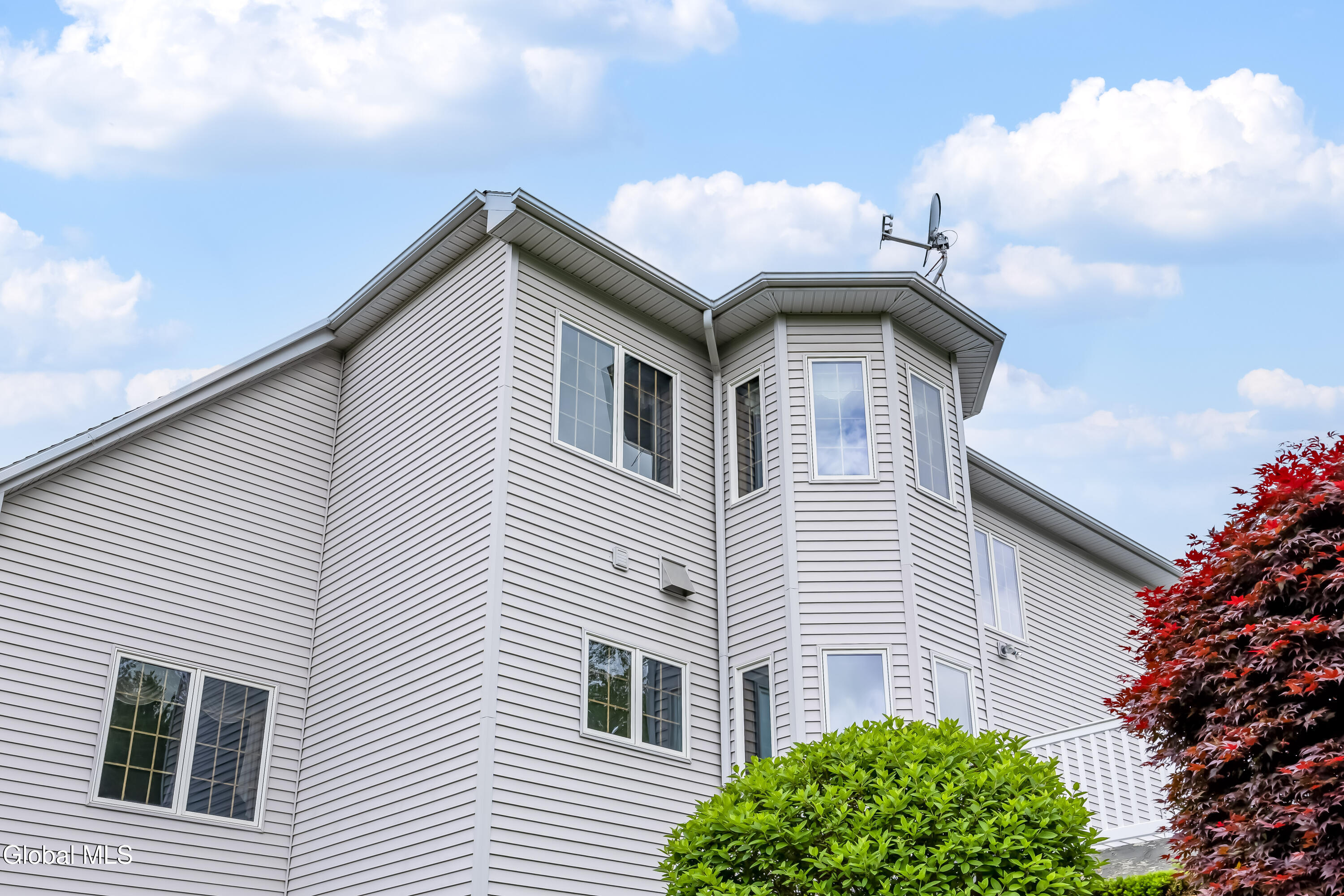 13 Devonshire Way Halfmoon NY 12065
