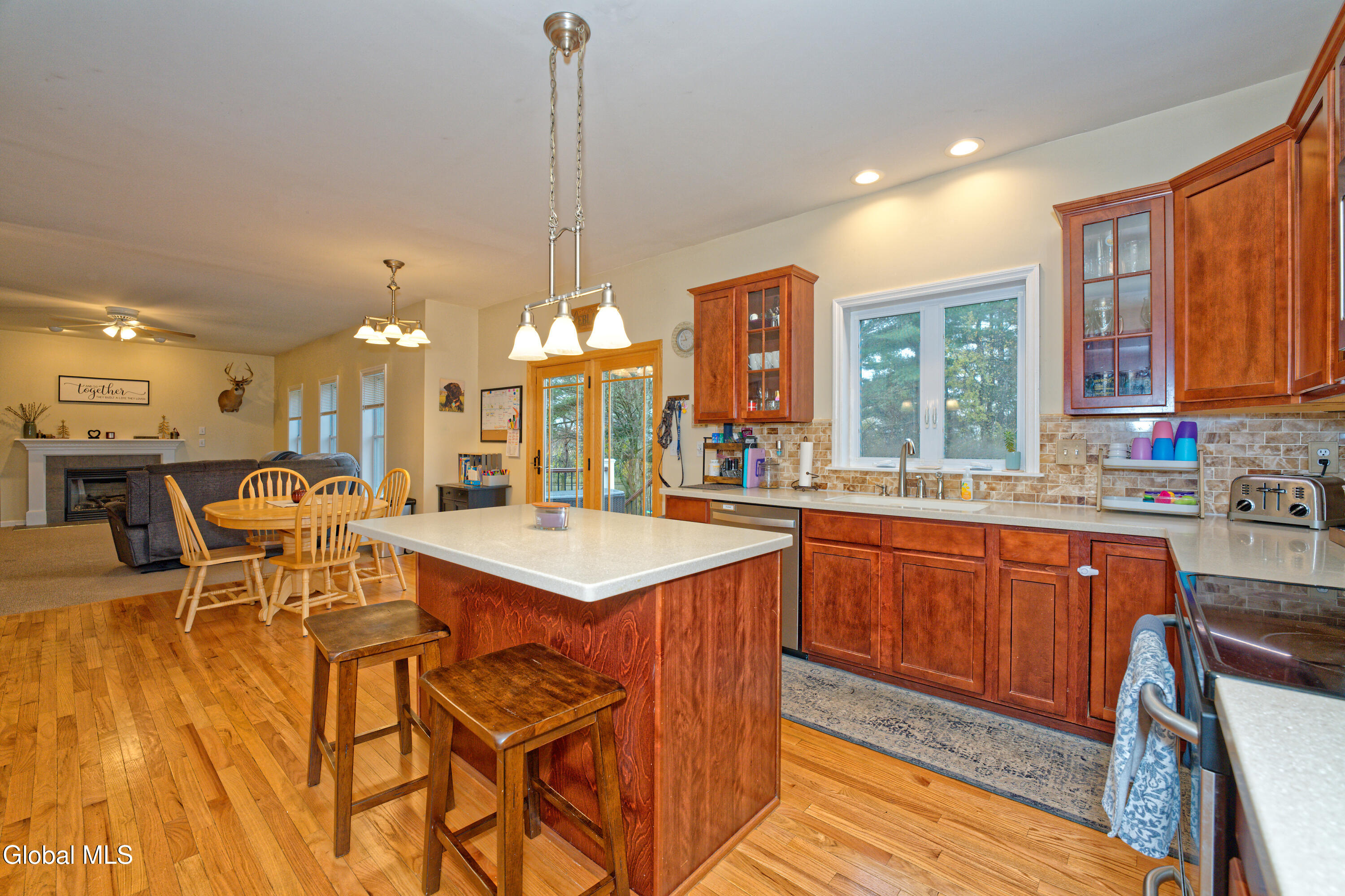 8 Jordan Lane Glenville NY 12302