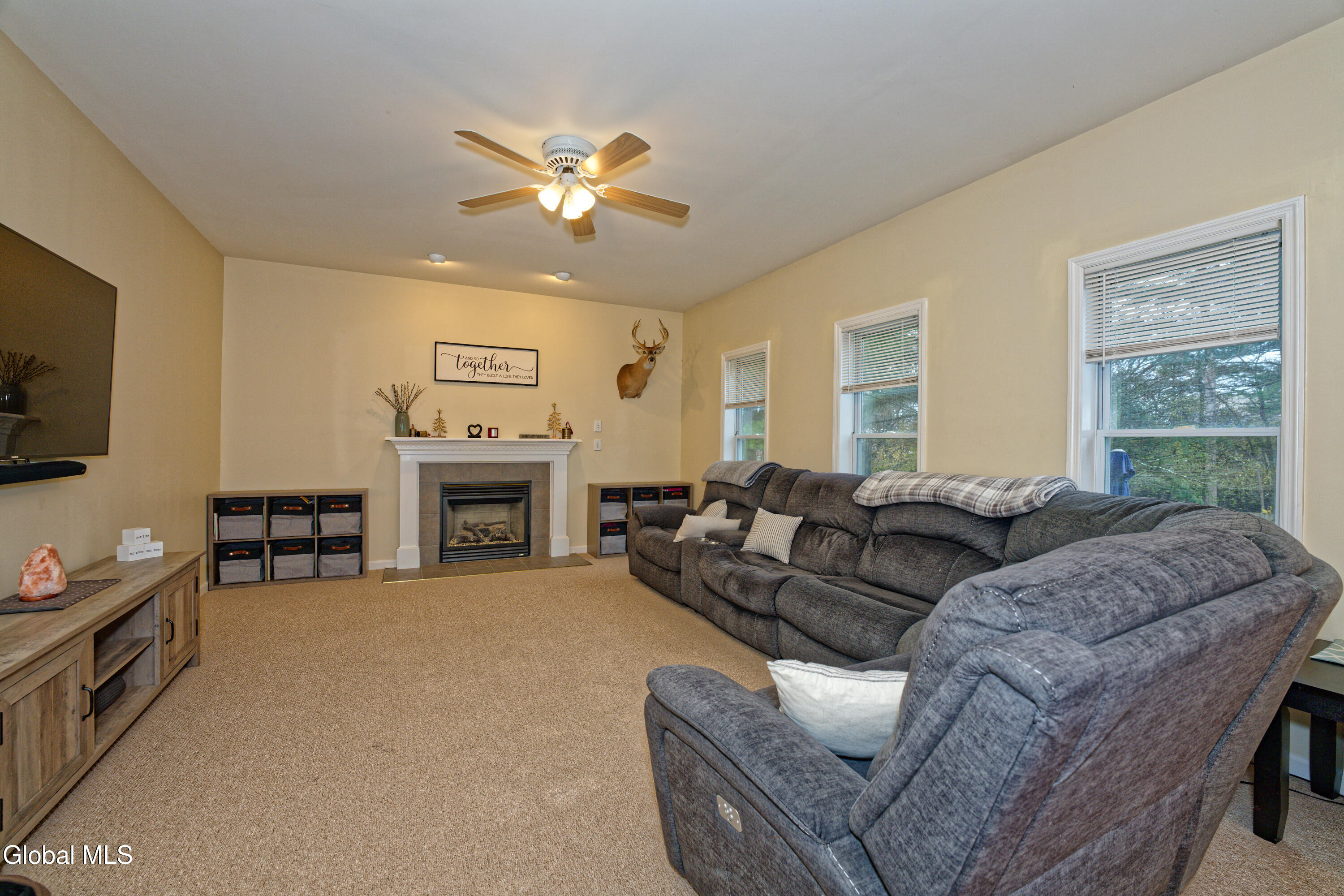 8 Jordan Lane Glenville NY 12302