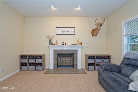 8 Jordan Lane Glenville NY 12302