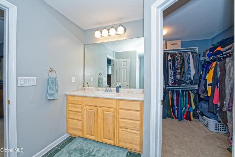 8 Jordan Lane Glenville NY 12302